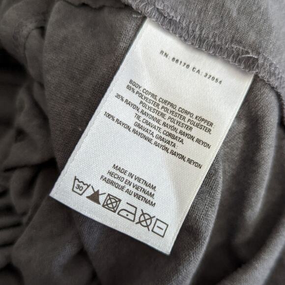 Deletta Gray with gold shimmer cold shoulder flowy top sz XS/S - Picture 7 of 7